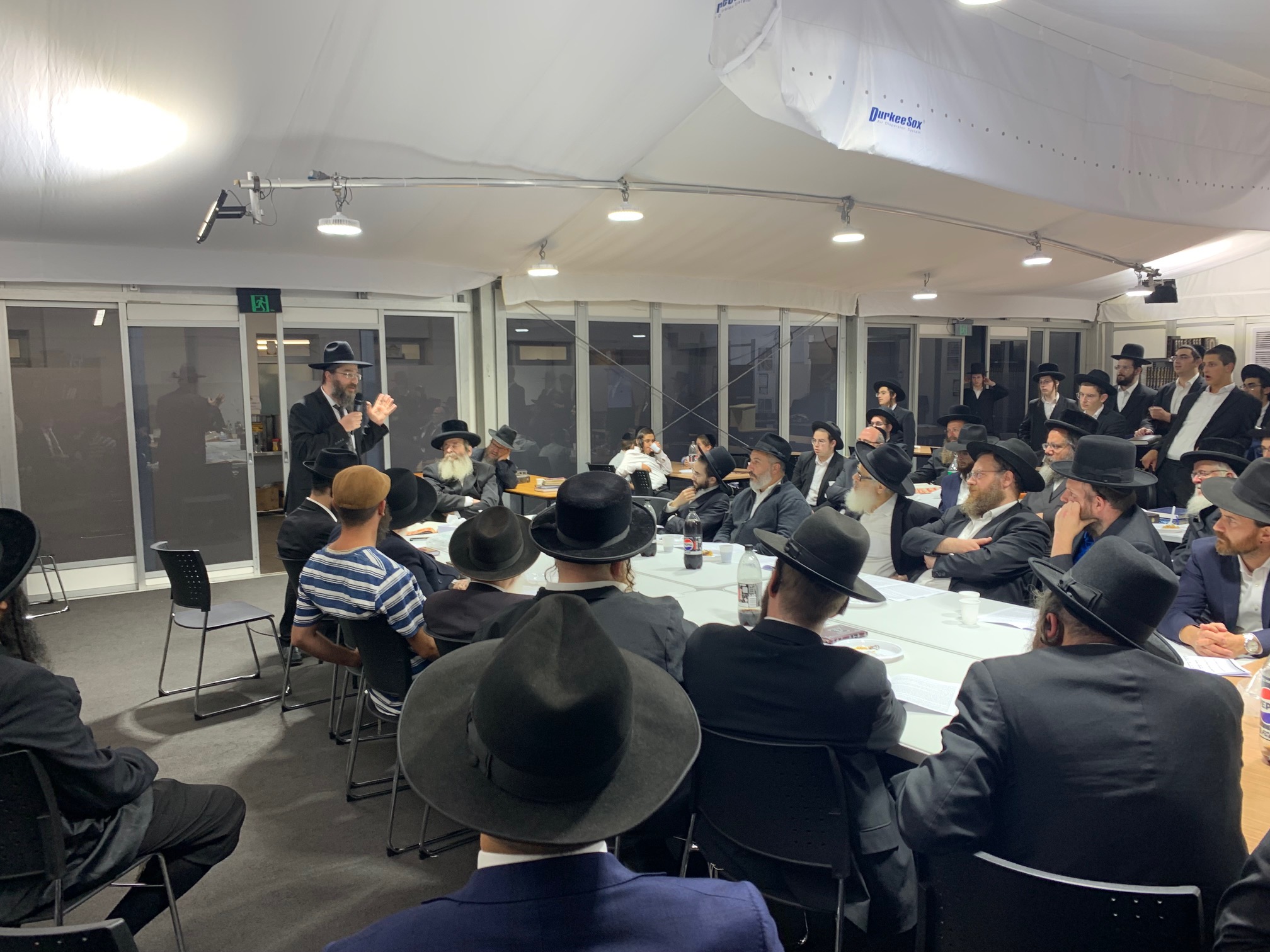 R Simcha Feld visits Australia 